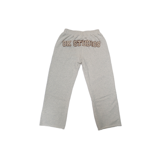 DISTRESSED LOGO SWEATPANTS - HEATHER GREY